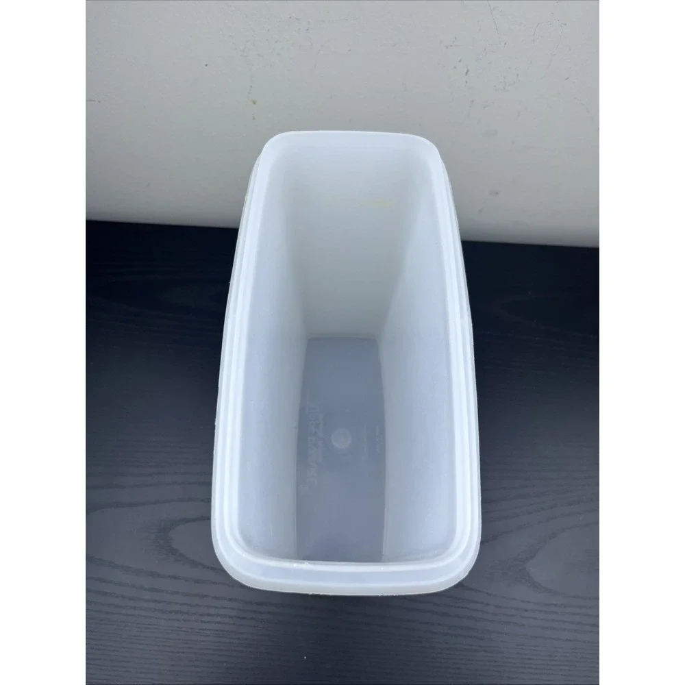 Vintage Tupperware 2 Qt Clear Cereal Snack Keeper #469-5 Container USA‎